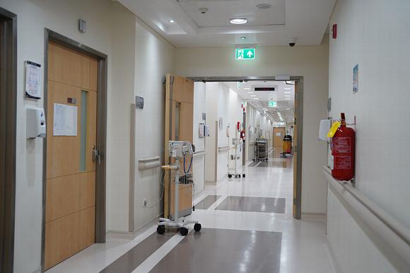 composite fire doors in hospital 